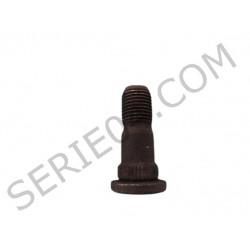 Rear wheel stud