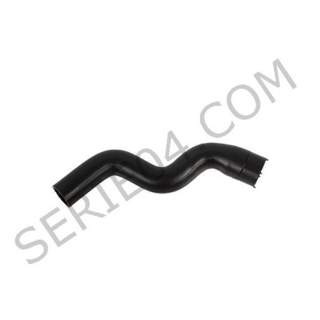 Upper radiator hose