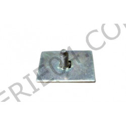Placa de tornillos para umbral de puerta y guardabarros delantero