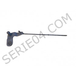 Rear door locking rod and lever