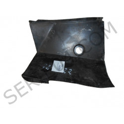 Front wheel arch and floor panel