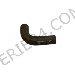 Elbow hose connecting radiator to expansion tank