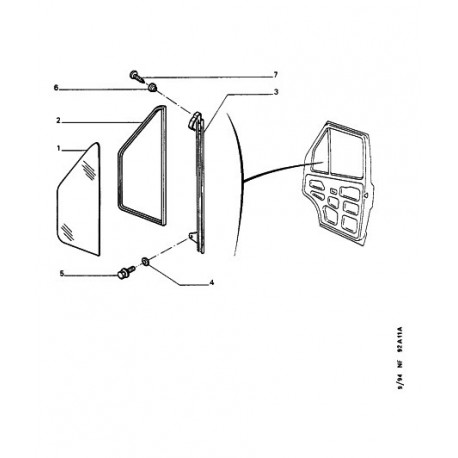 Encadrement vitre gauche