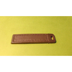 Handbrake lever cover on console