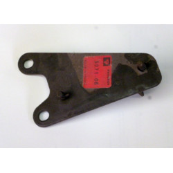 injection coil support bracket