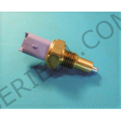 Reverse light switch