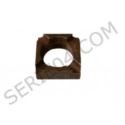 Nut oil drain plug