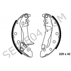 Set of 4 rear brake shoes