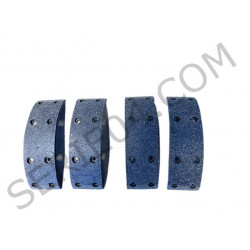 set of 4 rear brake pads